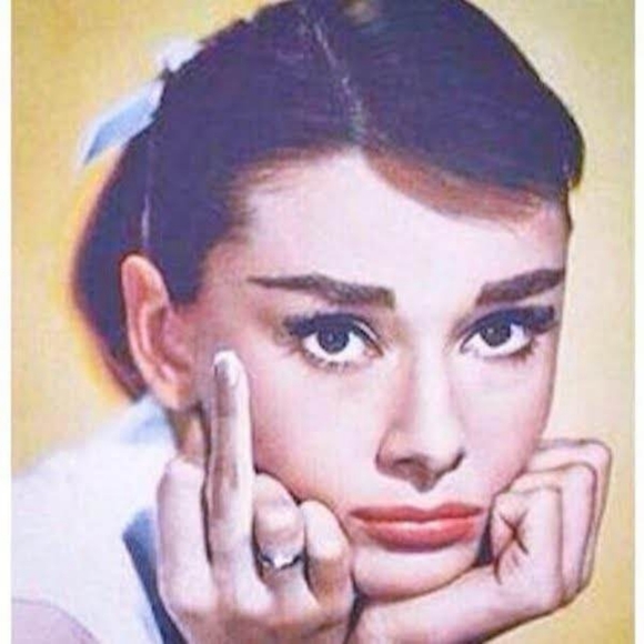 Meet your Posher, Glory✨Posh Ambassador - Picture 7 of 16